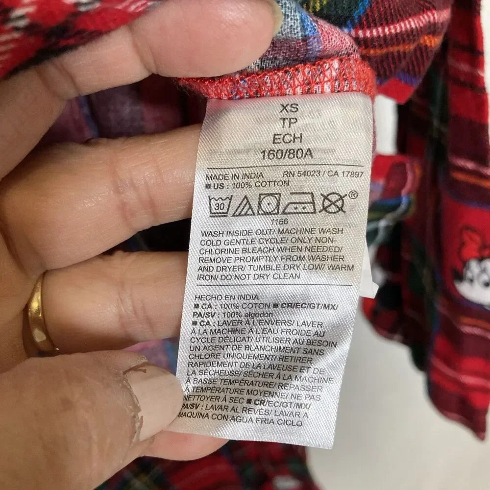 Old Navy x Disney Mickey Mouse & Friends Flannel Pajama Set Womens XS Christmas